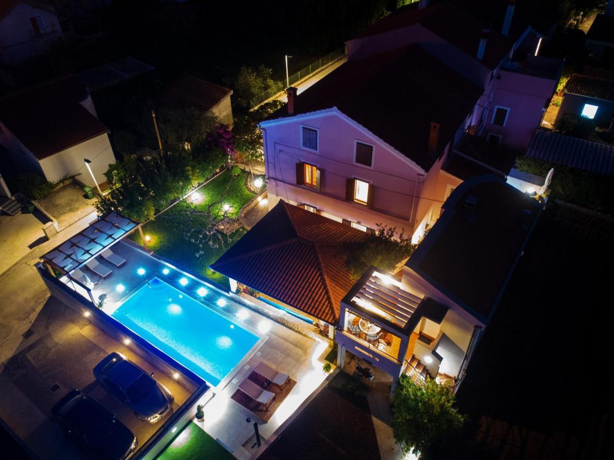 Apartments Guc Preko Buitenkant foto