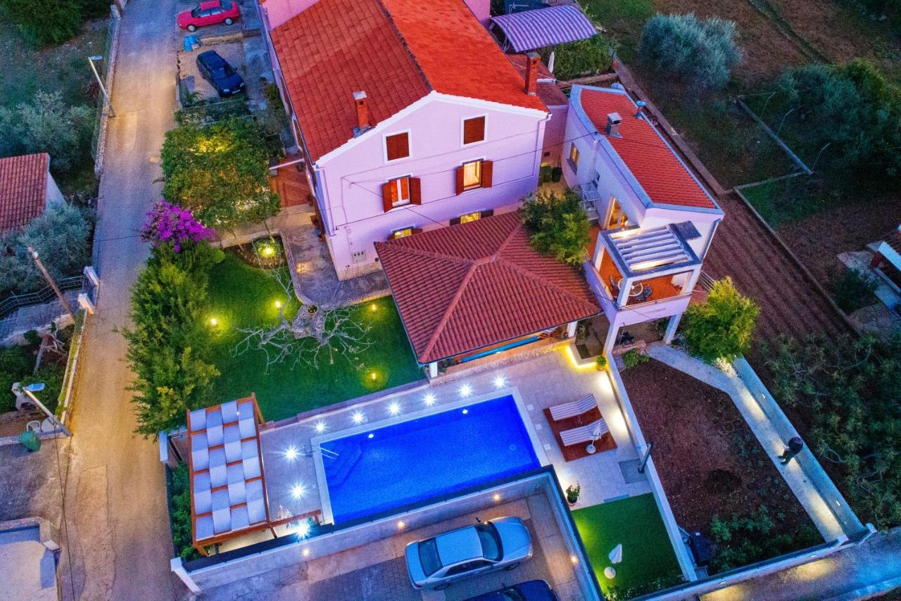Apartments Guc Preko Buitenkant foto